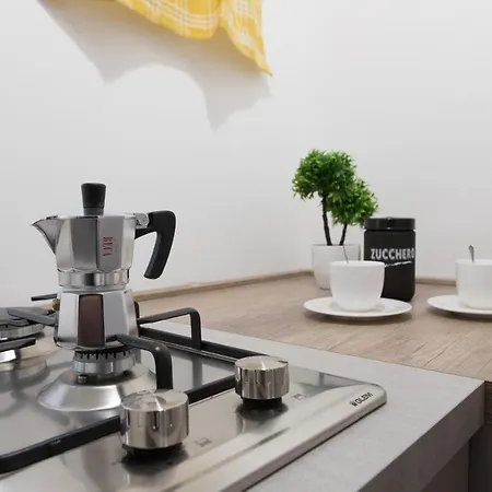 Apartamento Incantevole Loft - Centro Storico- Wi-fi- Ad Un Passo Da Tutto Terracina